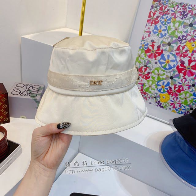 Dior新品女士帽子 迪奧緞面高級優雅漁夫帽遮陽帽  mm1602